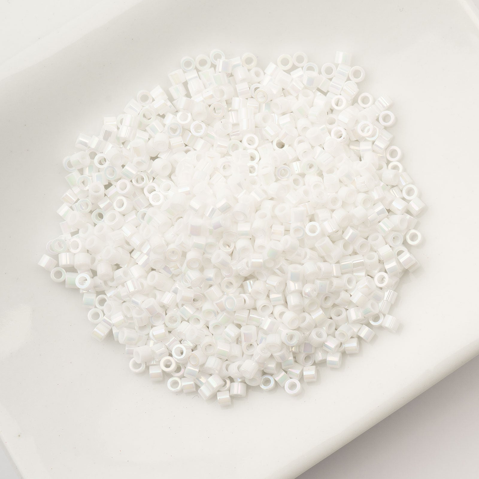 CY11 AB White Pearl AB 1025