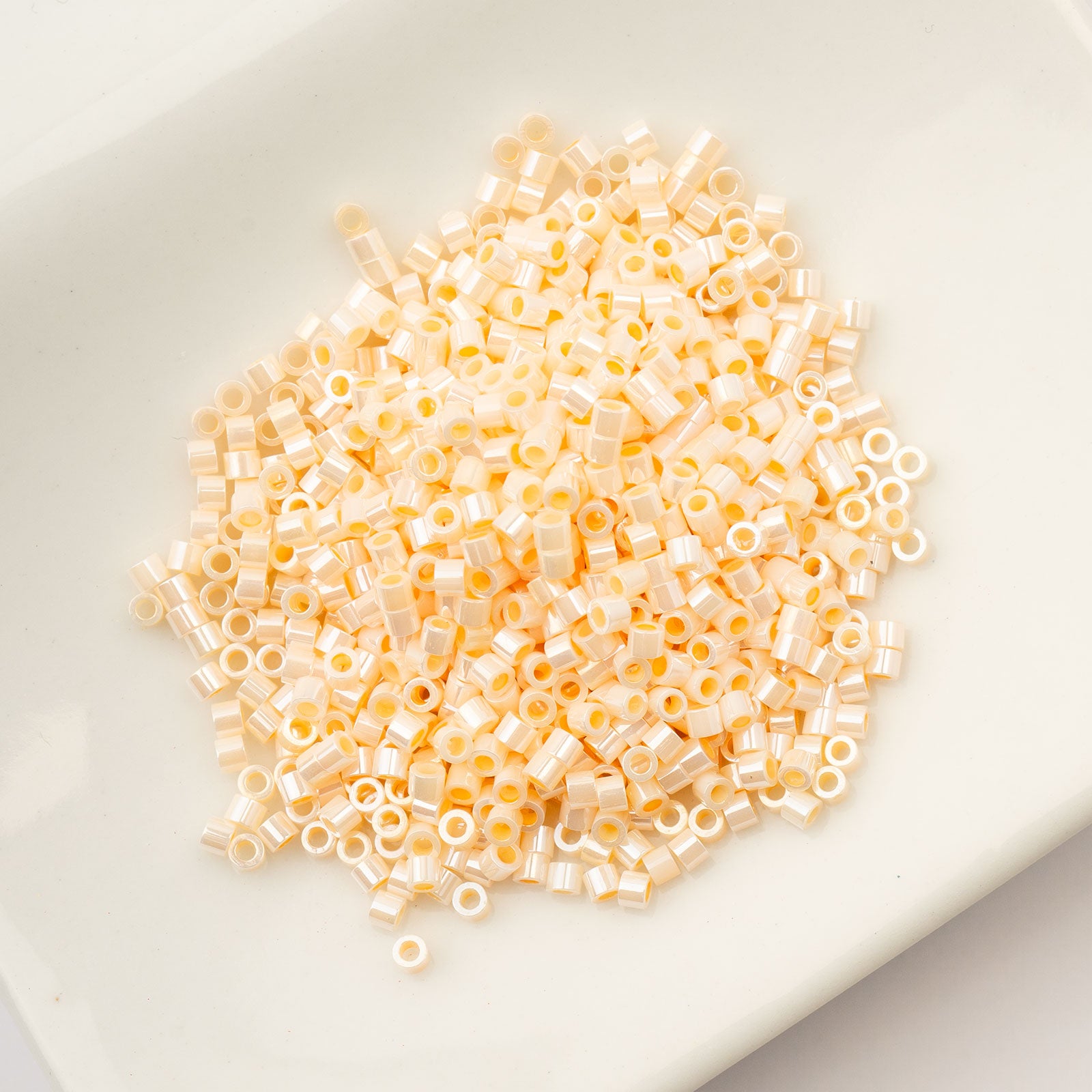 CY11 LU Light Beige Glazed Luster 1026