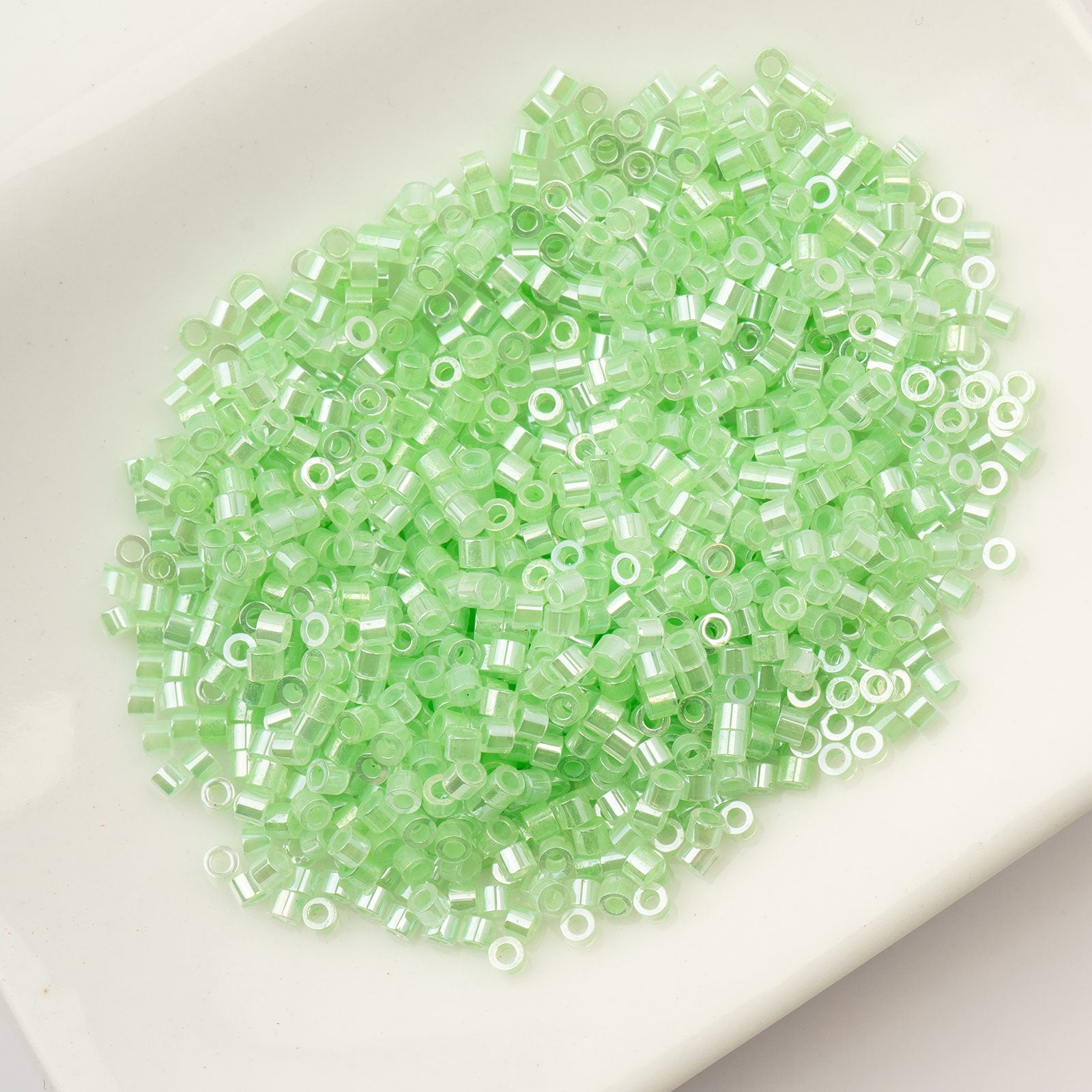 CY11 CY Light Crystal Green Ceylon 1029