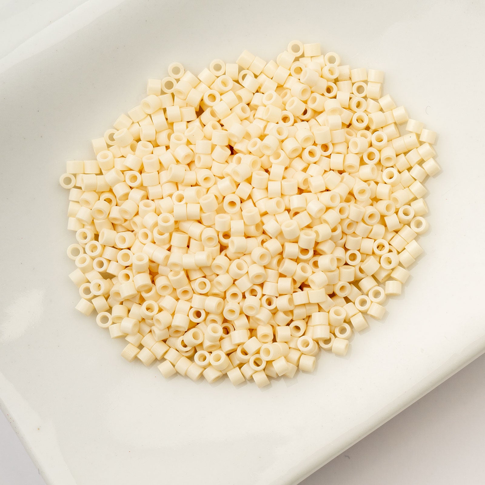 CY11 OP Dark Cream 1064