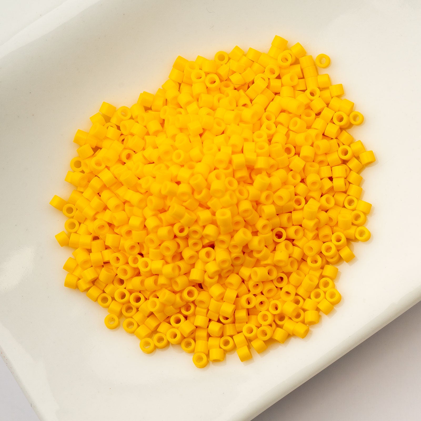 CY11 OP Opaque Yellow Zest 1075