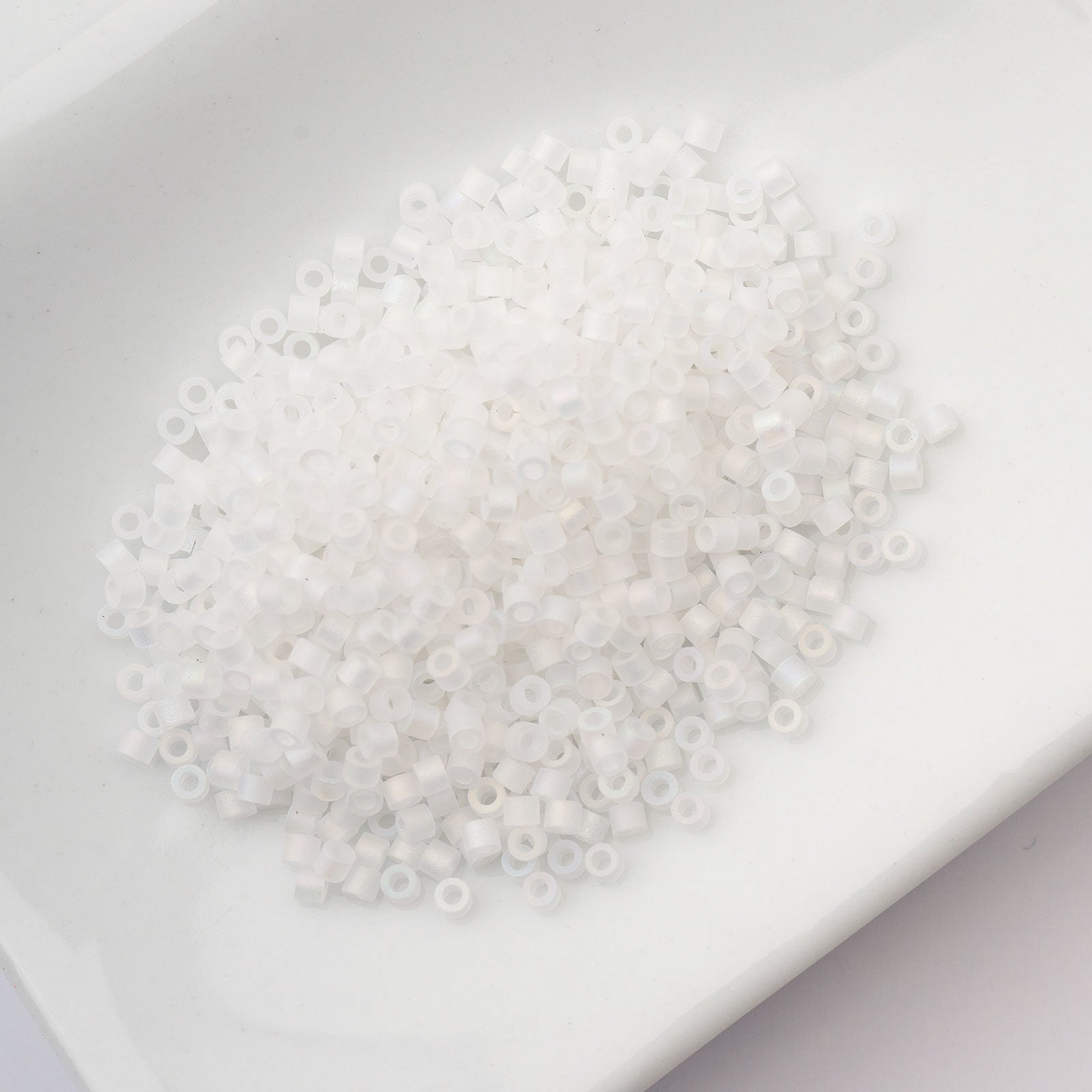 CY11 AB Matte Macaron AB - White 1173