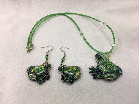 Beaded Necklace and Earrings - Frog